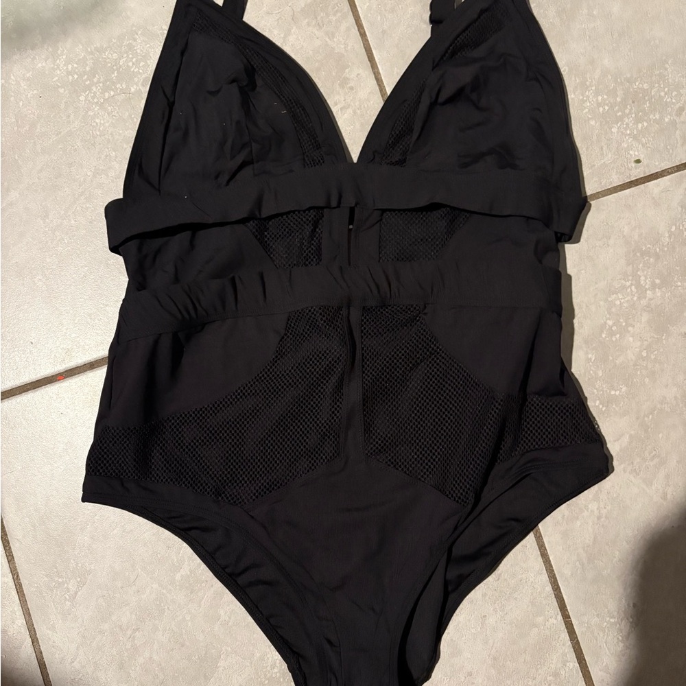 Fox & royal NWT bathing suit